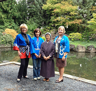 Mr. Mikami and his nine friends visited Kelowna from Kasugai City